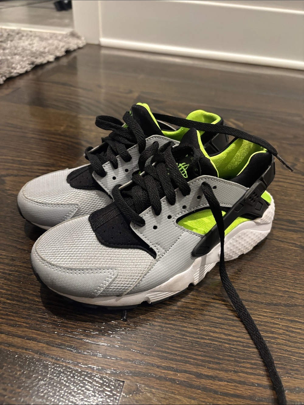 Nike Kids Huarache Sneakers in Neon Green, Black & White